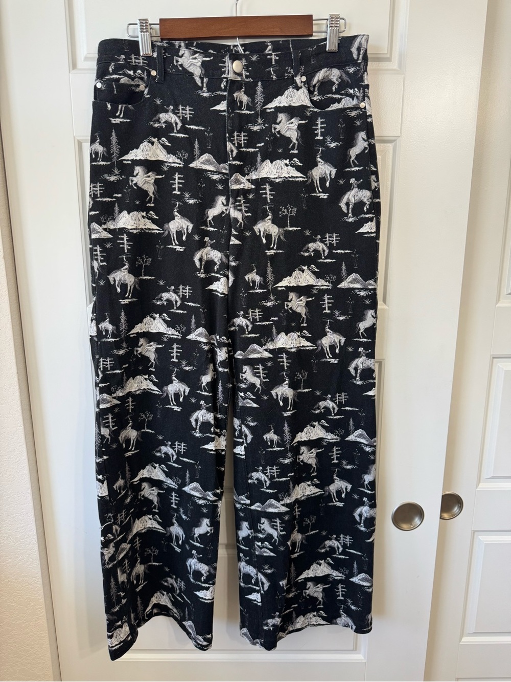Black Wide-Leg Jeans with Western Print